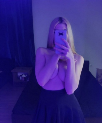 Алла, 22 года